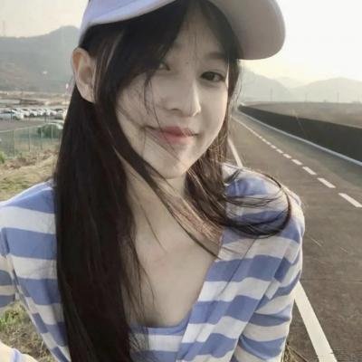 水手服 百合族 海报