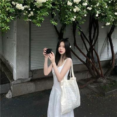 看不见的世界 海报
